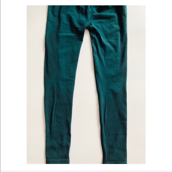 Lululemon Enlighten Tight Contour - Picture 3 of 5